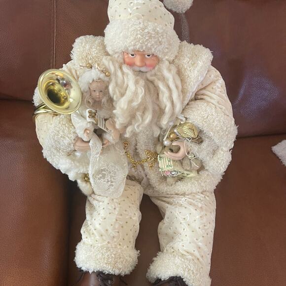 Decorative Santa Claus ivory suit porcelain hands decorative sitting Christmas - Picture 11 of 15